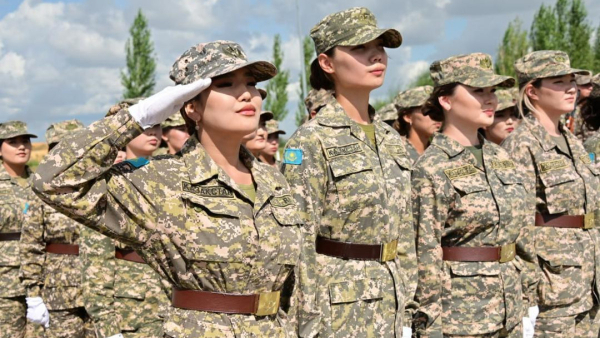 Свыше 400 выпускников военной кафедры столичного вуза приняли воинскую присягу