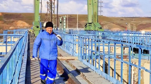 Актюбинец спас город от затопления (видео)