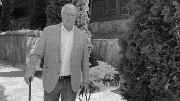Умер Мурат Ауэзов