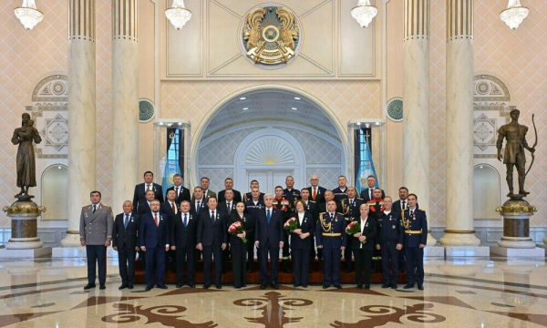 Президент наградил спасателей за мужество и самоотверженность