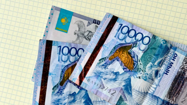 Выдача наличных по платежным картам за январь–март достигла 5,6 трлн тенге