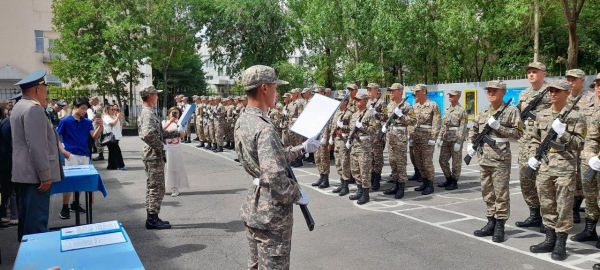 195 выпускников военной кафедры КазАТИУ стали офицерами запаса